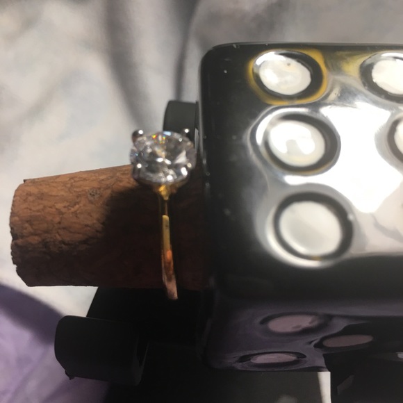 Engagement ring - Picture 5 of 5